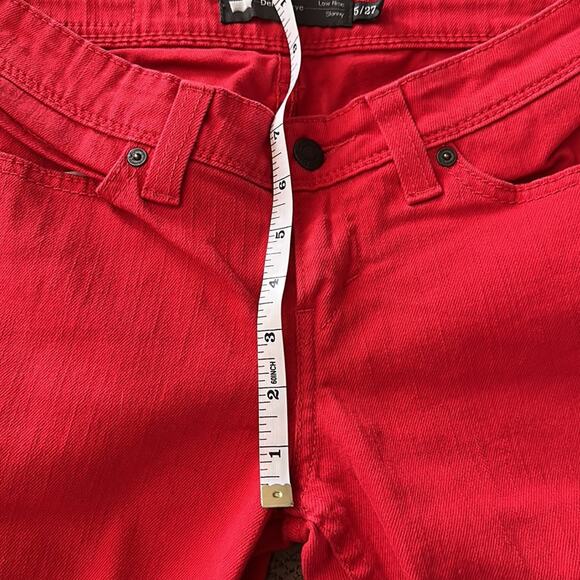 Levi's | Demi Curve Low Rise Skinny Red Jeans with Raw Hems Size 5/27 - Picture 12 of 12